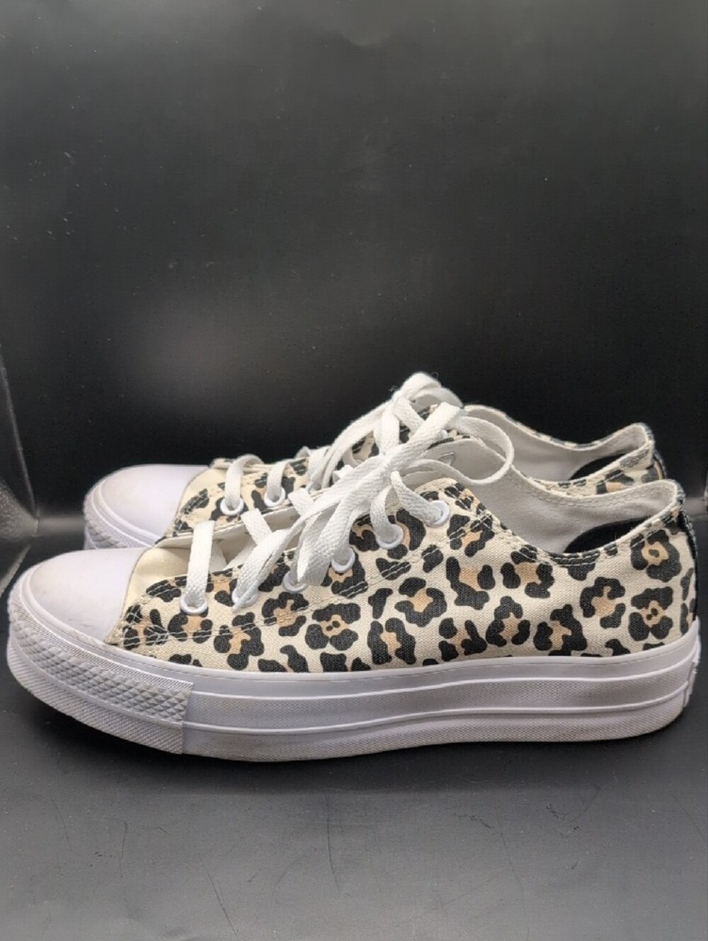 CONVERSE Chuck Taylor All Star 70 Ox Low Top Leopard Print Sneakers Skze 10.5 - Picture 6 of 12